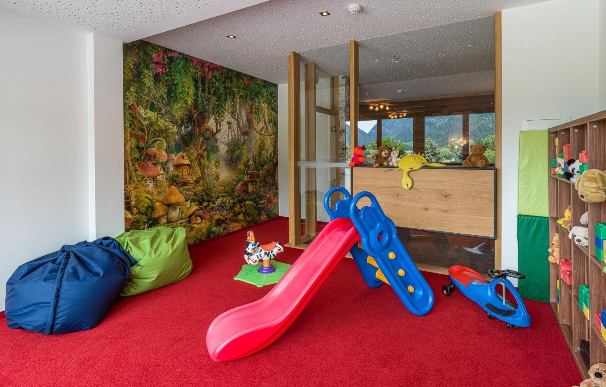 אונקן Landhotel Kirchenwirt מראה חיצוני תמונה