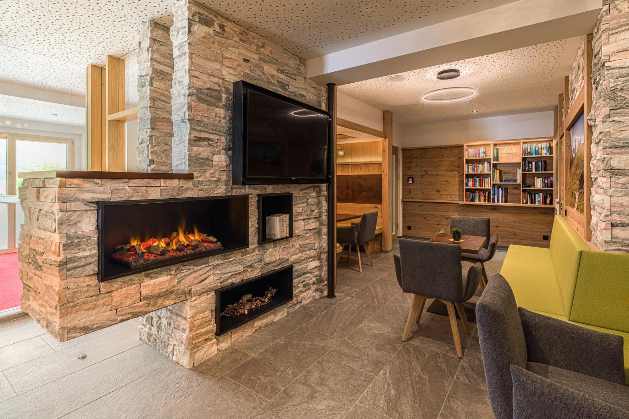 אונקן Landhotel Kirchenwirt מראה חיצוני תמונה