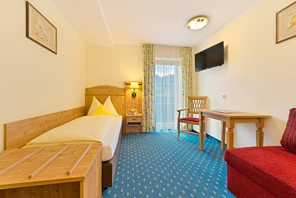 אונקן Landhotel Kirchenwirt חדר תמונה
